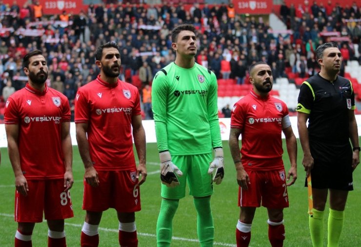 Samsunspor kaleye duvar ördü