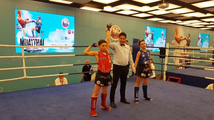 Muaythai turnuvasında İlkadımlı sporculardan büyük başarı