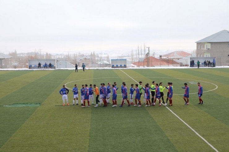 Başkale Gençlikspor, Çaldıranspor’a mağlup oldu