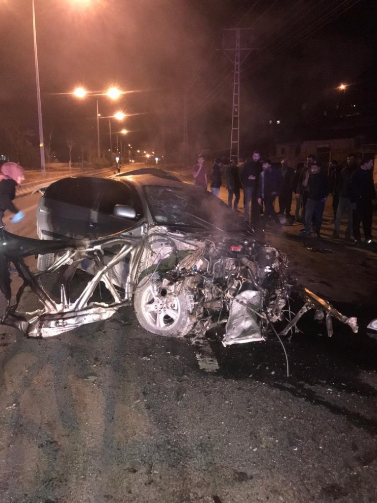 Van’da trafik kazası; 2 yaralı