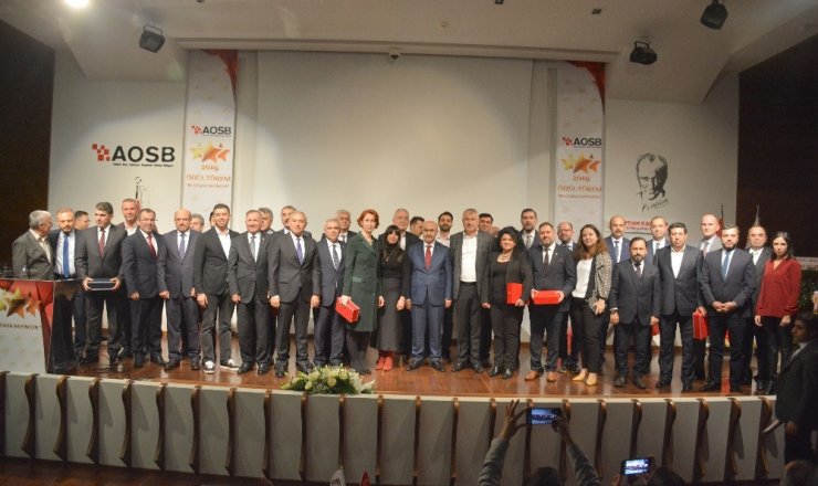 AOSB’nin "Parlayan Yıldızları" ödüllendirildi