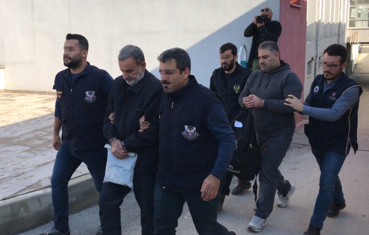 Adana'daki DEAŞ operasyonunda bir kişi tutuklandı, 5 kişi sınır dışı edildi