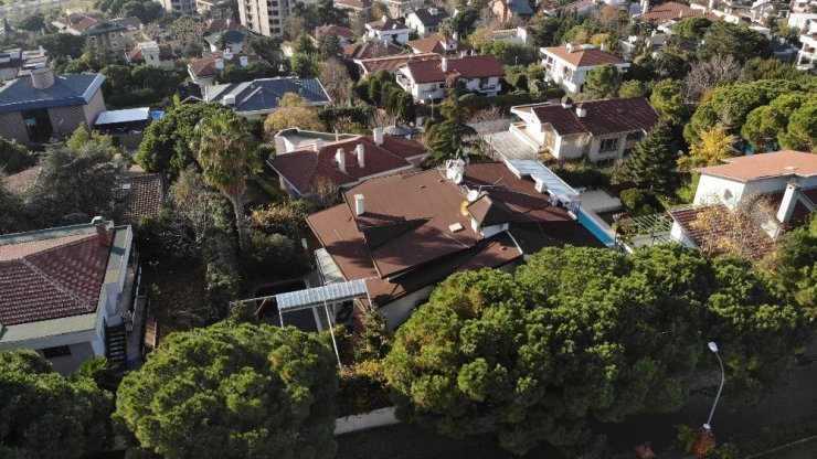 ‘Kedicik’lerin kaldığı iddia edilen lüks villa havadan görüntülendi