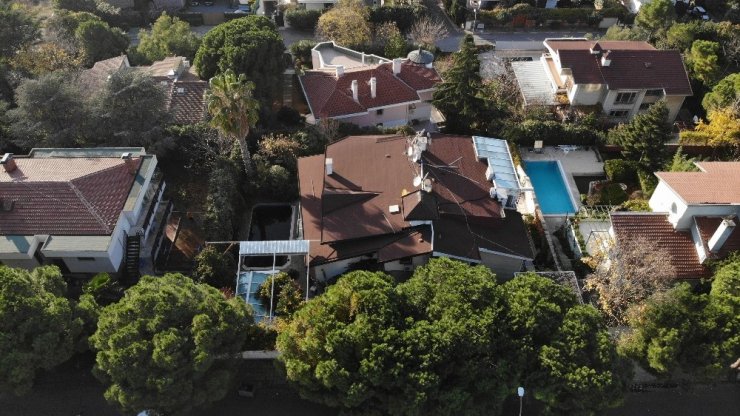 ‘Kedicik’lerin kaldığı iddia edilen lüks villa havadan görüntülendi