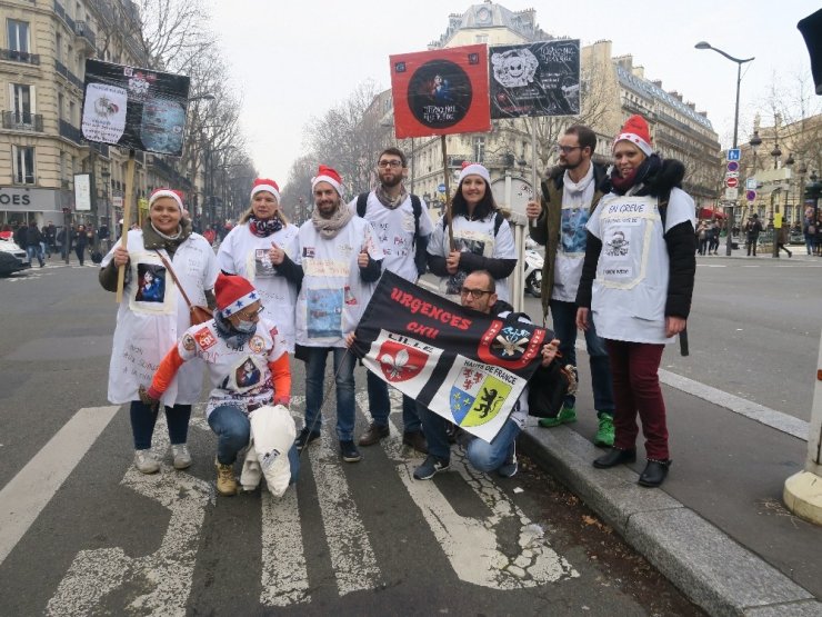 Fransa’da grev 13. gününde sürüyor