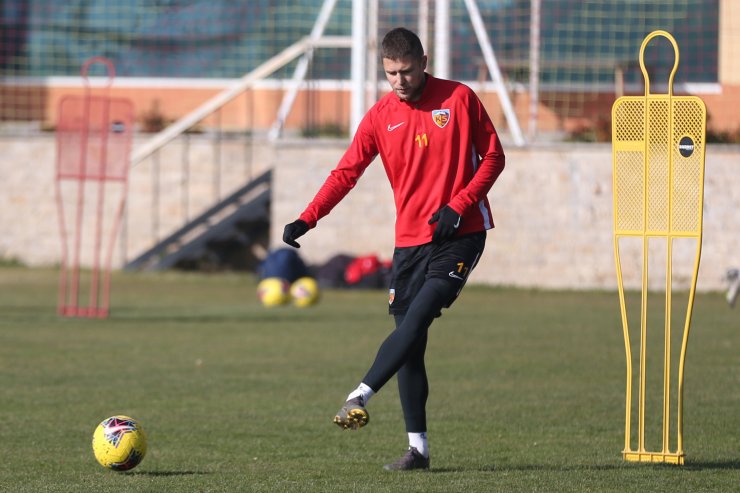 Kayserispor Teknik Direktörü Bülent Uygun: "Allah'ın izniyle düşmeyeceğiz"