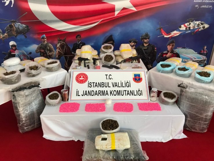 Jandarmadan 290 kiloluk uyuşturucu operasyonu