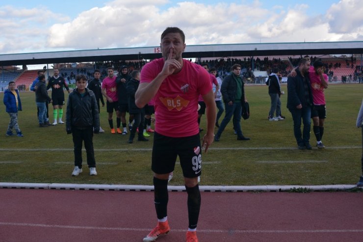 Isparta 32 Sporlu Volkan, ilk yarının gol kralı oldu