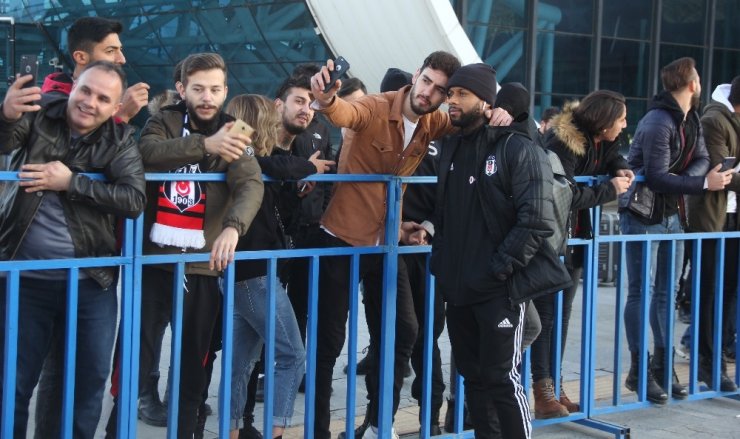 Beşiktaş’a Erzincan’da coşkulu karşılama
