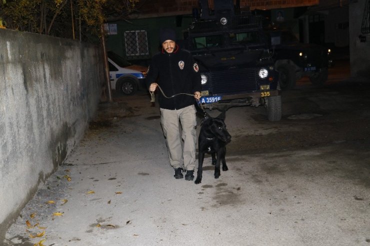 Şafak vakti torbacılara baskın: 30 gözaltı kararı