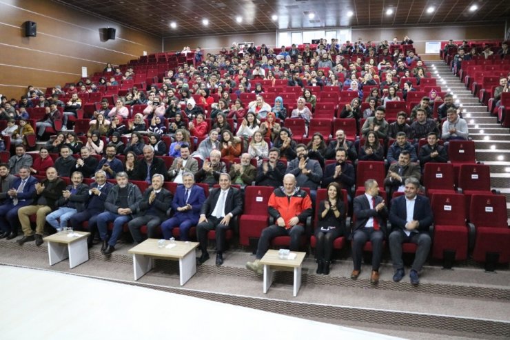 Mahmut Demir, Amerikalının sırtında verdiği zafer pozunu anlattı