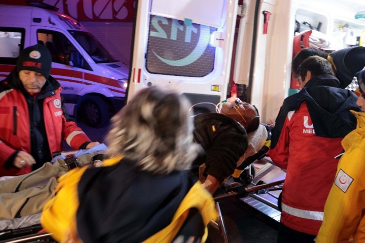 Başkent’te mobilya atölyesinde yangın: 1 ağır yaralı