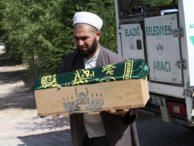 Ölümüne neden olduğu bebeğini çöpe atmıştı, o kadın ilk kez hakim karşısına çıktı