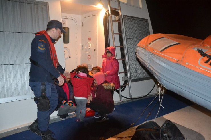Çanakkale’de 44 düzensiz göçmen yakalandı
