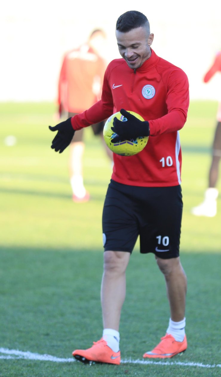 Çaykur Rizesporlu Scepovic: "Ligde neden gol atamadığımı ben de bilemiyorum"