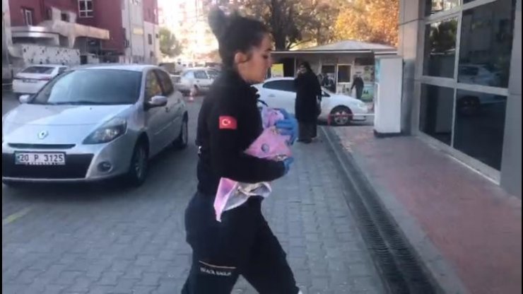 Annesinin bırakıp kaçtığı 3 aylık bebek devlet korumasına alındı