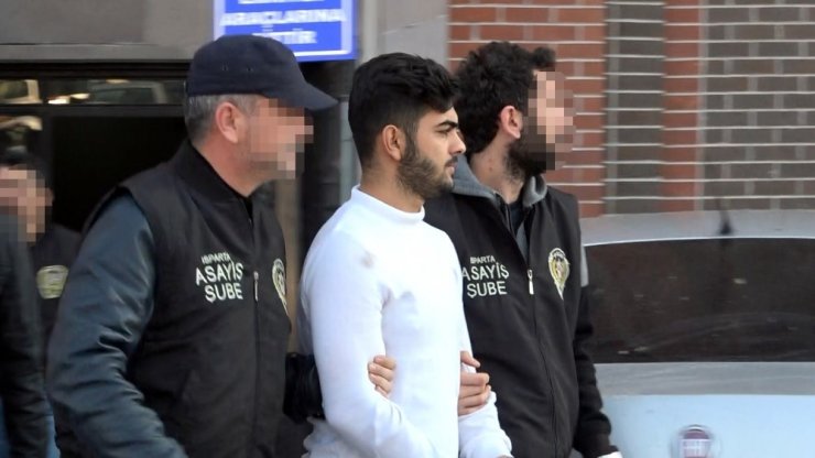 Isparta’da 4 kişiye kurşun yağdıran zanlı tutuklandı