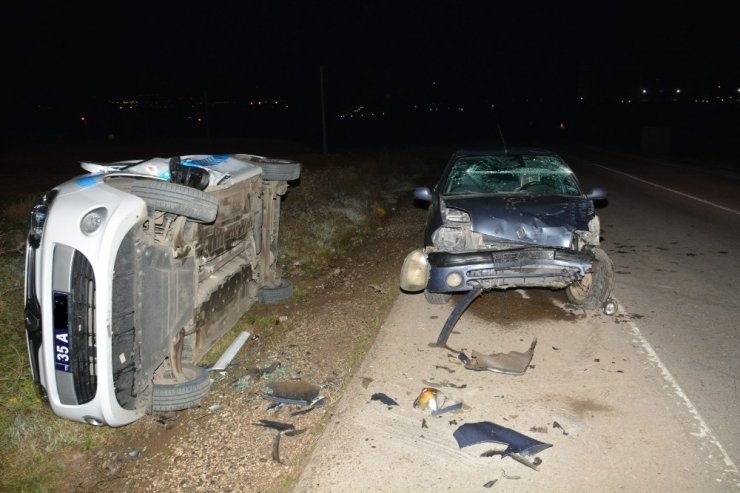 İzmir’de alkollü sürücü dehşeti: 2’si polis 3 yaralı