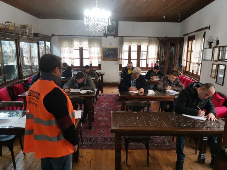 Motorlu kara taşıtı alım-satım sınavı gerçekleşti