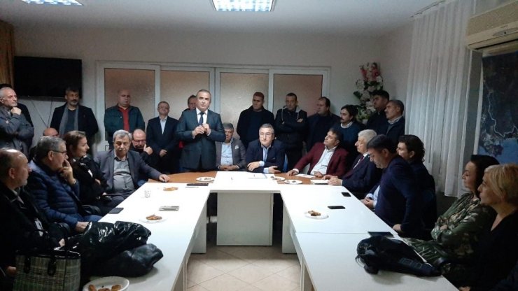 Kuşadası AK Parti’de 5 isim adaylığını açıkladı