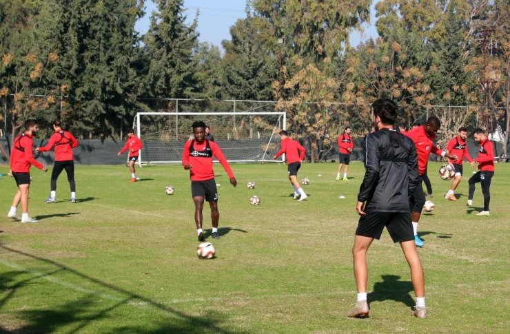 Lider Hatayspor, Adanaspor maçına hazırlanıyor