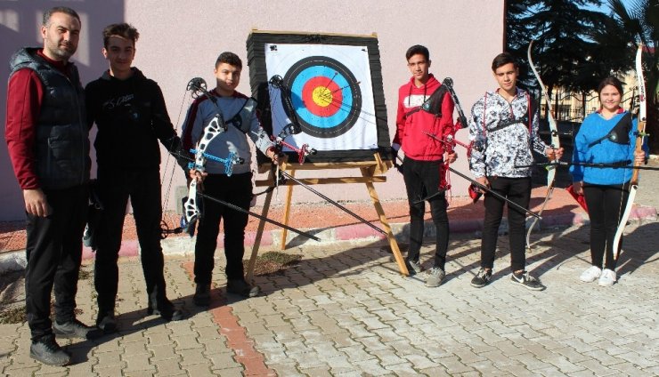 Yetenekli öğretmen geleceğin şampiyonlarını yetiştirecek