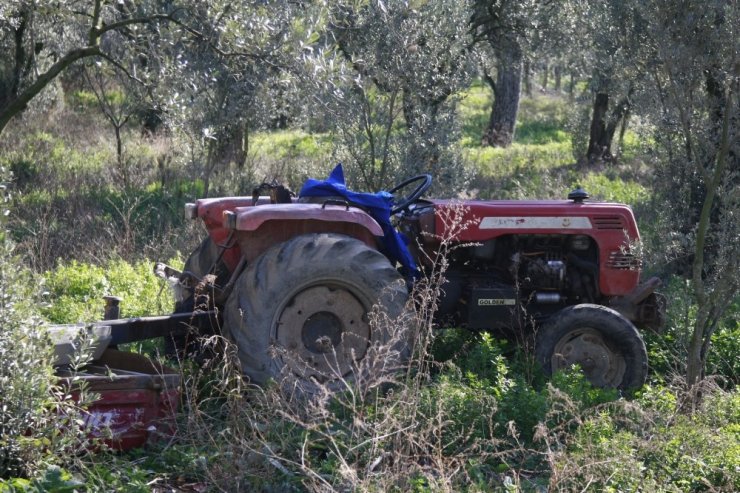 Freni boşalan traktörden atladı, ağır yaralandı