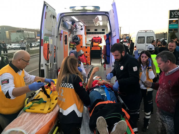 GÜNCELLEME - Samsun'da öğrenci servisi devrildi: 1 ölü, 11 yaralı