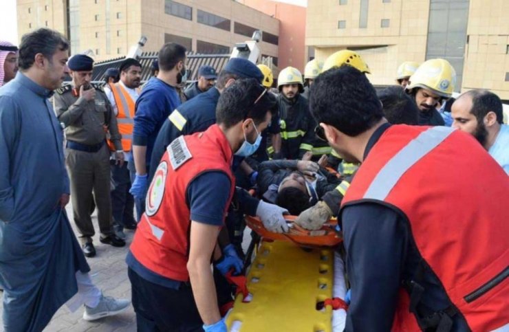 Suudi Arabistan’da üniversitenin duvarı çöktü: 2 ölü, 13 yaralı