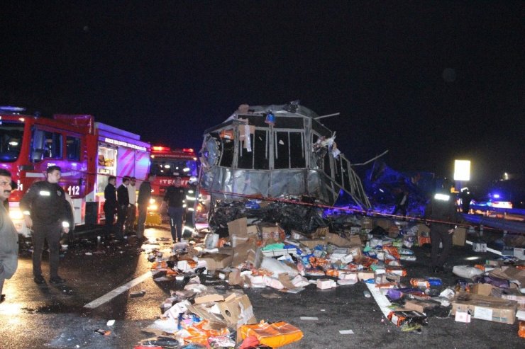 Trafik kazalarında yine ocaklar söndü... 11 ayda, 2 bin 346 kişi kazalarda öldü