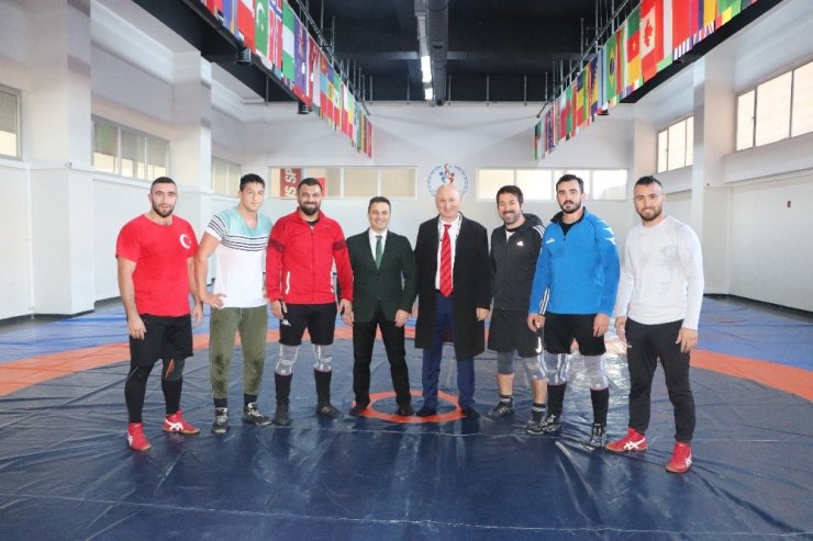 Fatih Atlı’nın hedefi yeniden “Başpehlivanlık”