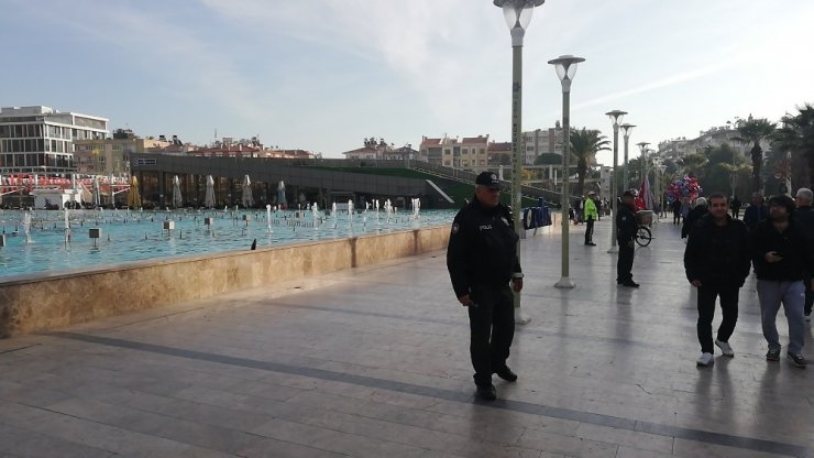 Unutulan el çantası paniğe neden oldu