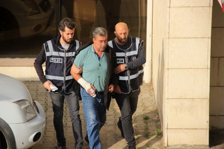 Edremit’teki kadın cinayeti zanlısı adliyeye sevk edildi