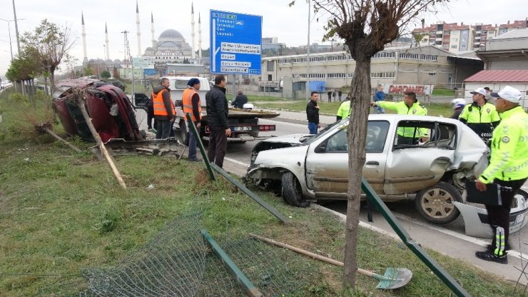 Çanakkale’de zincirleme kaza: 3 yaralı