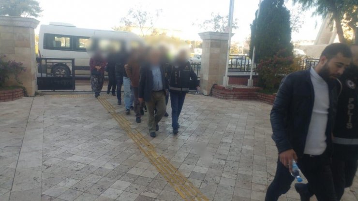 Göçmen kaçakçılığı operasyonunda 7 şüpheliden 4’ü tutuklandı