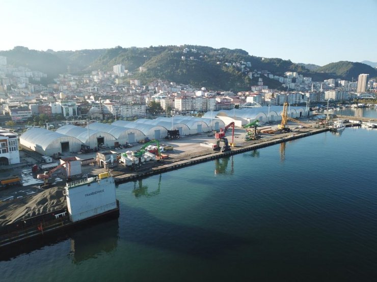 Giresun Limanı'na demirleyen gemi sayısında rekor artış