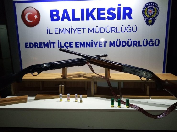 Polis 20 aranan şahsı yakaladı