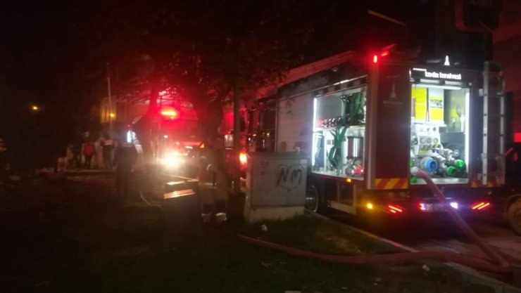 İzmir’de ev yangını: 1 ölü