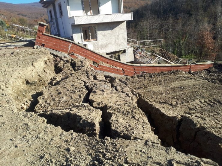 Kastamonu’da heyelanda bir ev hasar gördü