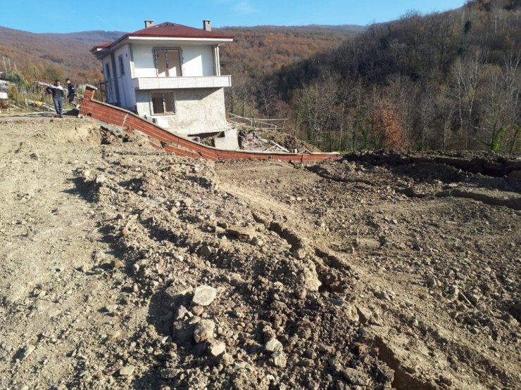 Kastamonu’da heyelanda bir ev hasar gördü