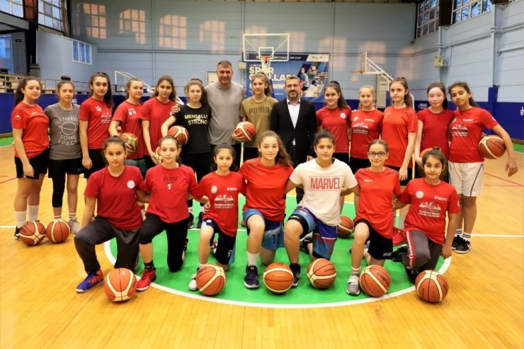 Kocaeli’de yeni basketbol yıldızları aranıyor