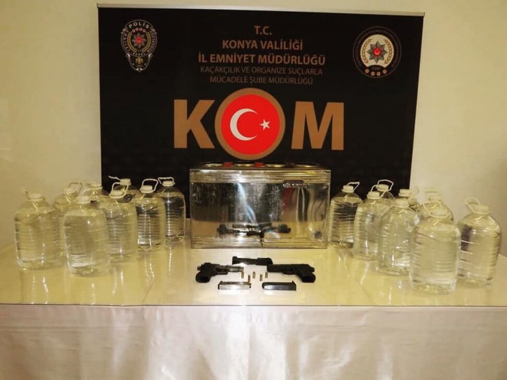 Çay kazanıyla kaçak alkol üreten 6 kişiye gözaltı