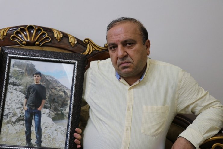 DEAŞ’a katıldığını düşündükleri çocuklarından 5 yıldır haber alamıyorlar