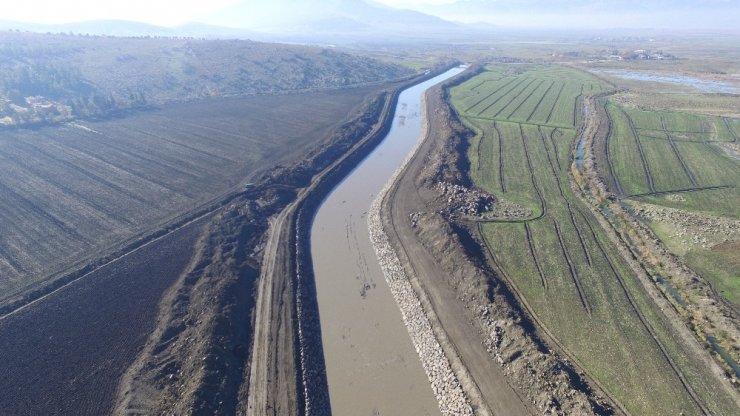 Amik Ovası’nı suya doyuracak projede çalışmalar son sürat