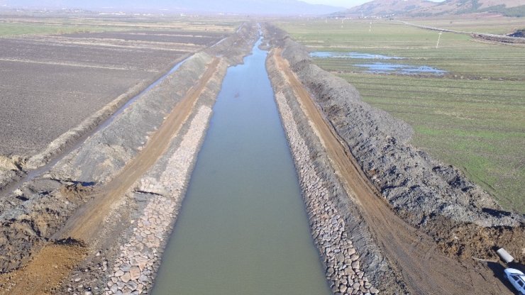 Amik Ovası’nı suya doyuracak projede çalışmalar son sürat