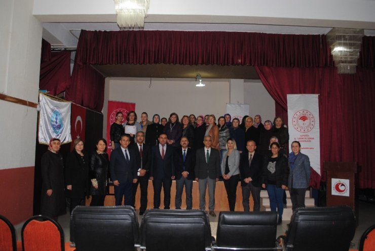 Eğirdirli kadınlara kooperatifçilik kursu