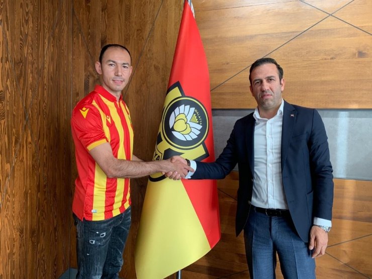 Yeni Malatyaspor Umut Bulut’u renklerine bağladı