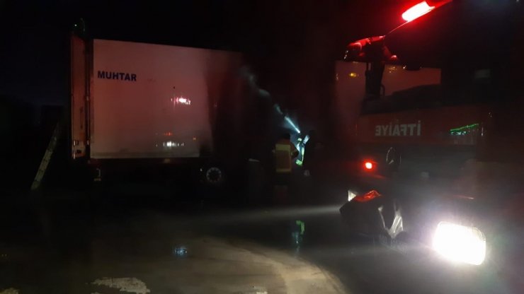 Petrol istasyonundaki araç yangını paniğe neden oldu