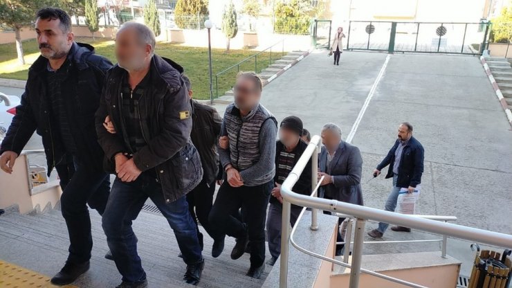 Amasya’da kaçak içki operasyonuna 2 tutuklama
