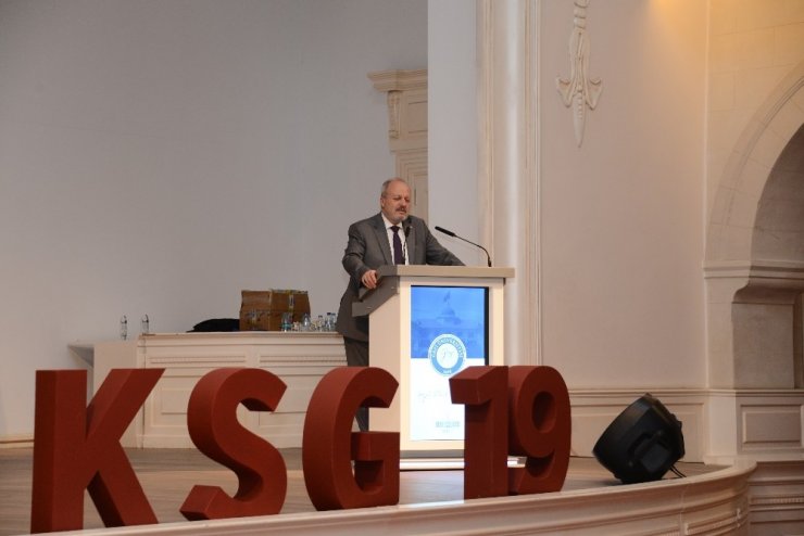 ASO Başkanı Özdebir’den öğrencilere “girişimci olun” çağrısı